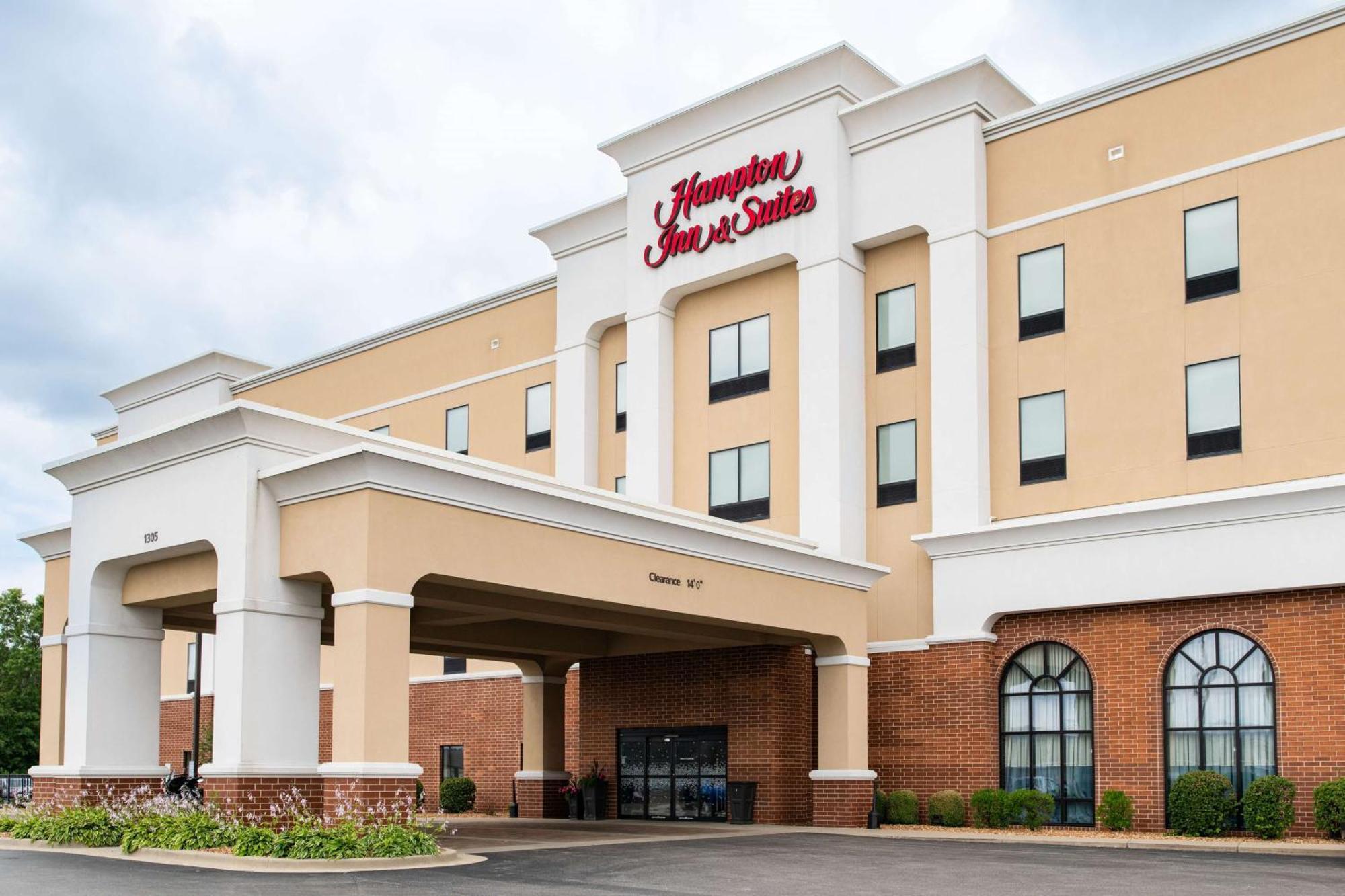 Hampton Inn & Suites Effingham Exterior photo